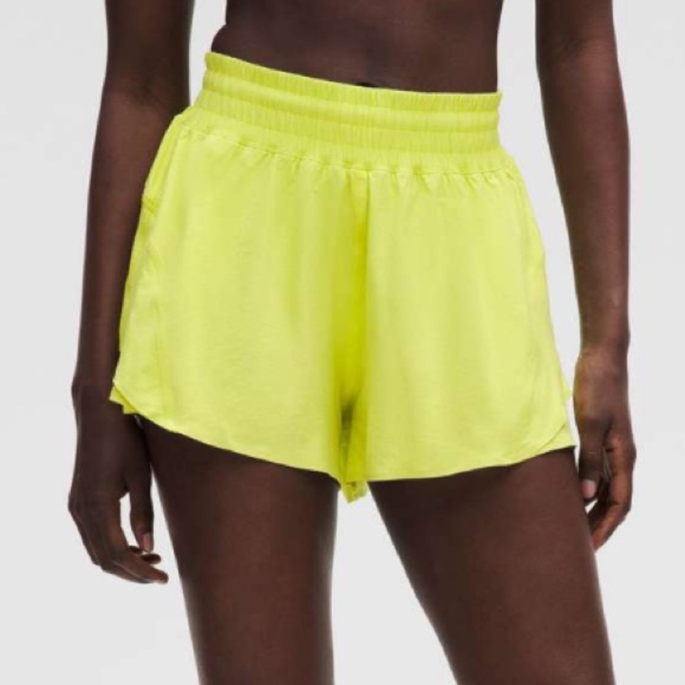 Lululemon | Shake It Out High-Rise Running Short 2.5" Sour Grape Size‎ XL